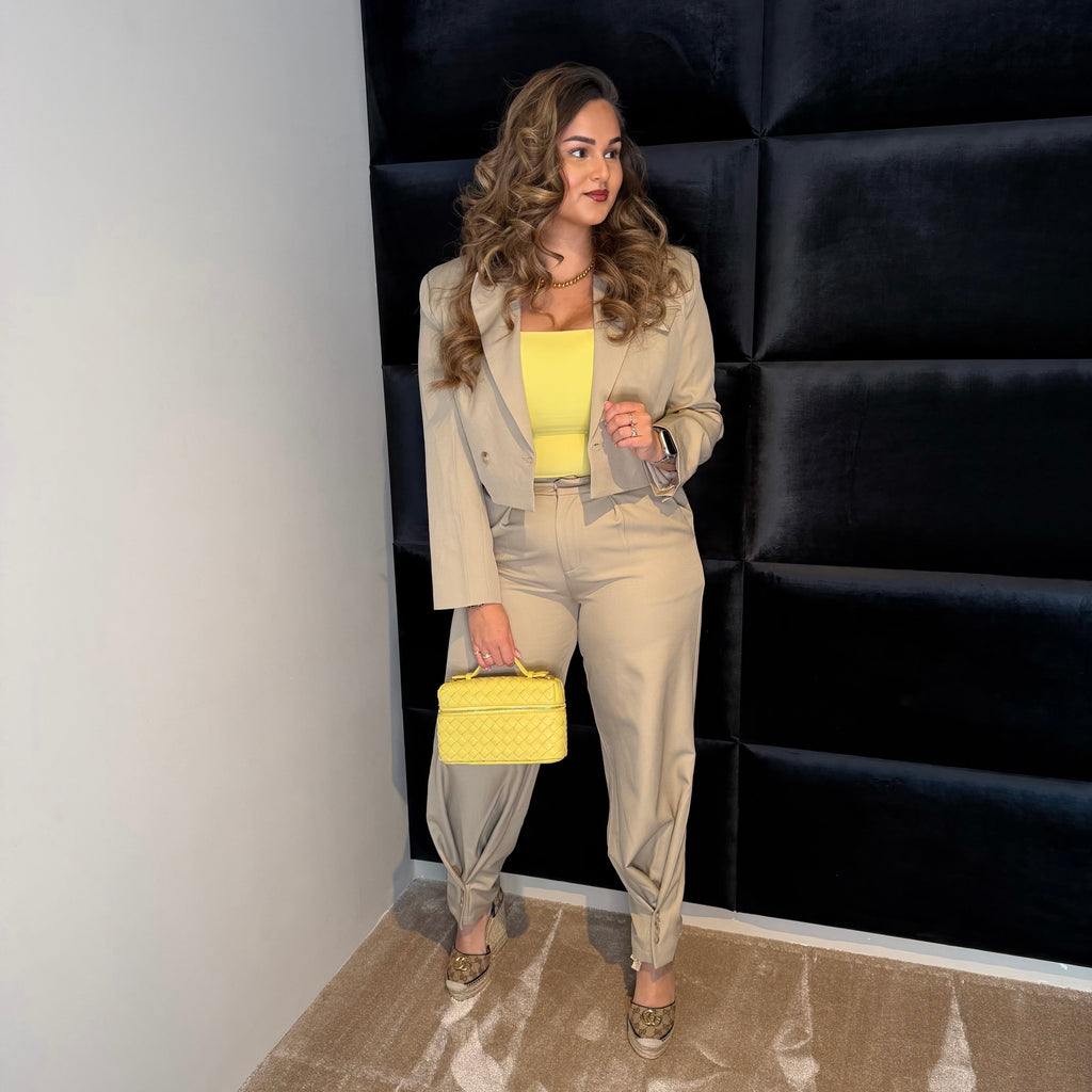 Crème Blazer | Ambika